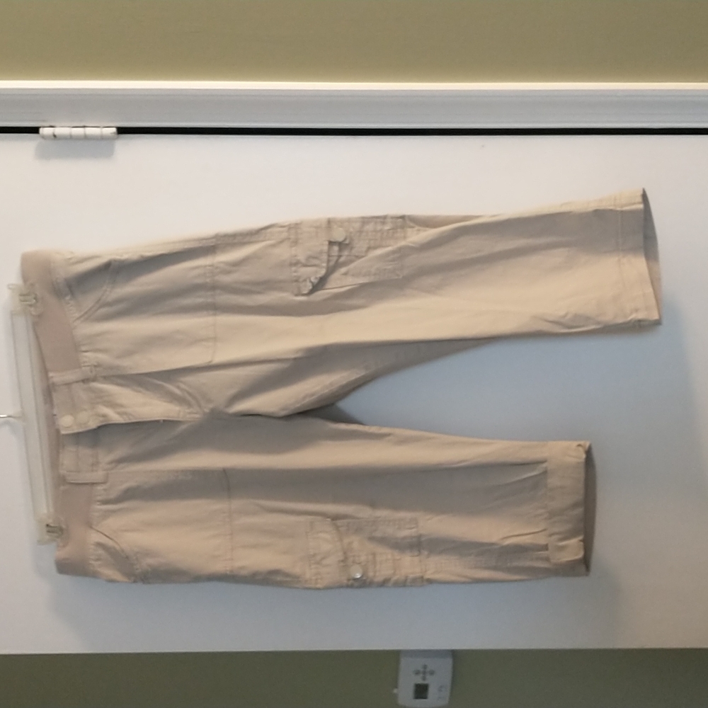 VGUC Lee Easy Fit Elastic Waist Capri Pants